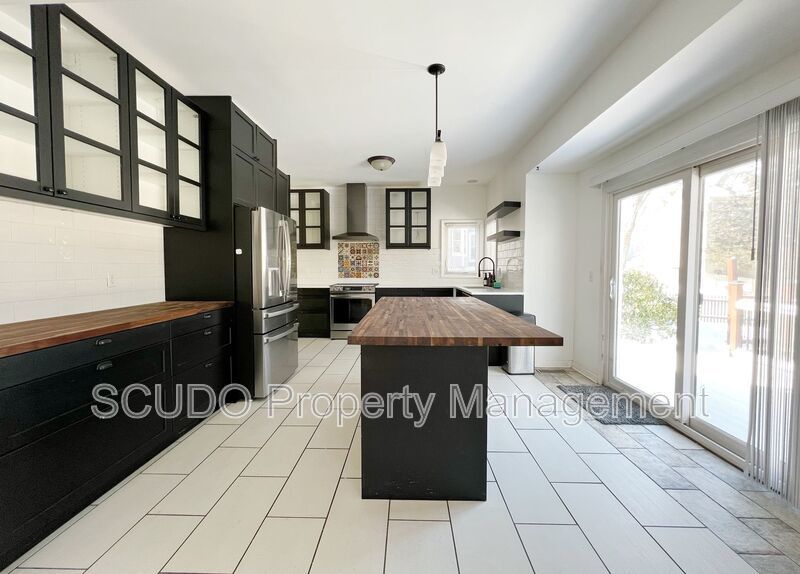 Stunning 4-Bedroom Home in Overland Park! property image