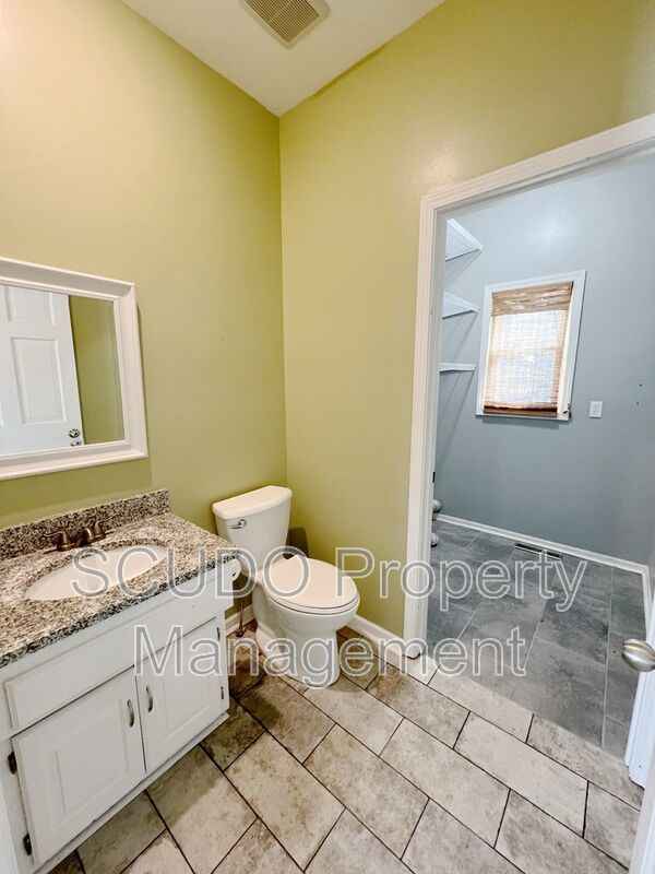 Stunning 4-Bedroom Home in Overland Park! property image