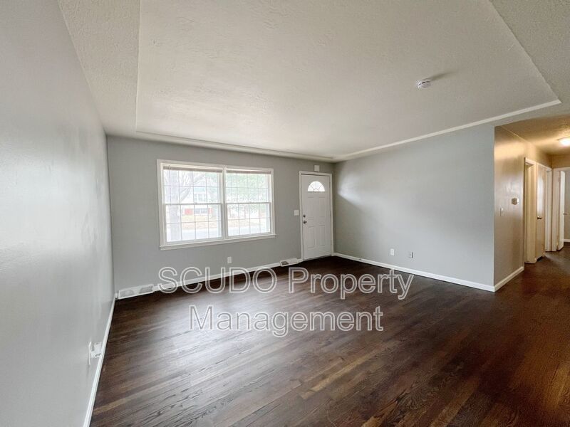 SEE IT NOW: Charming 3-Bedroom Home in Grandview! property image