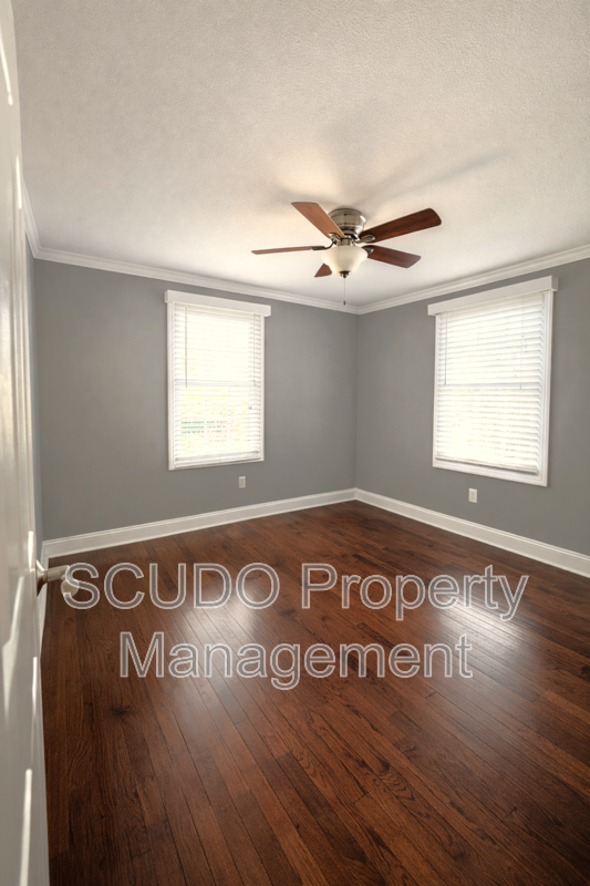 COMING SOON: Bright 3-Bed, 2.5-Bath Townhouse with Private Deck & Fenced Yard in Oak Meyer Gardens! property image