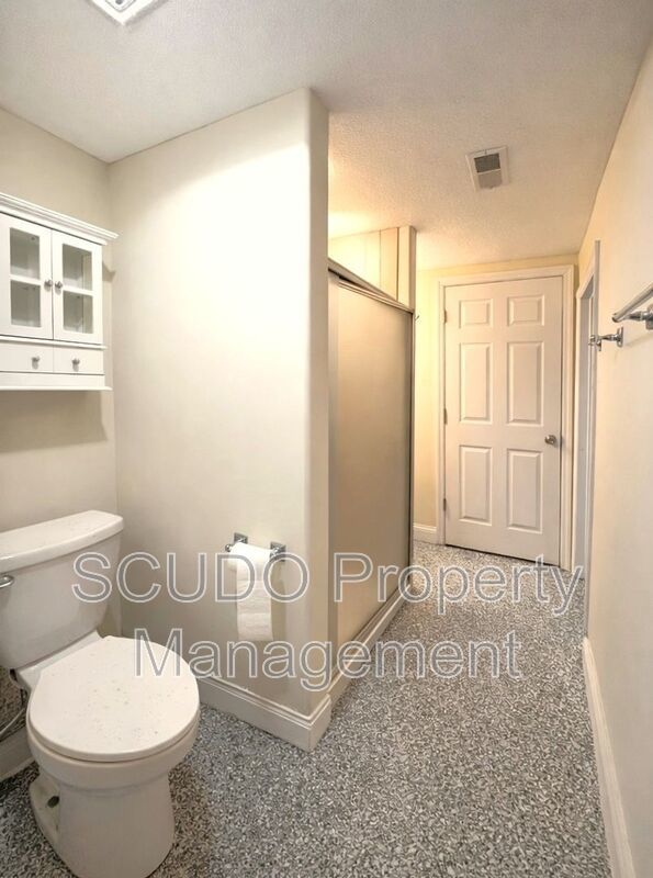 COMING SOON: Bright 3-Bed, 2.5-Bath Townhouse with Private Deck & Fenced Yard in Oak Meyer Gardens! property image