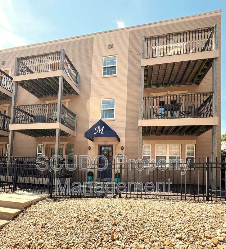 SEE IT NOW: Charming Updated Apartment with Private Balcony ~ $500 MOVE-IN SPECIAL! property image