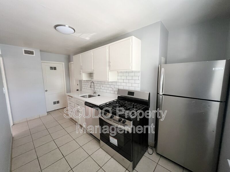 SEE IT NOW: Charming Updated Apartment with Private Balcony ~ $500 MOVE-IN SPECIAL! property image