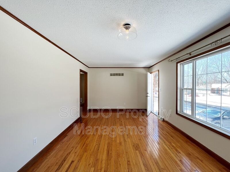 SEE IT NOW: Beautiful 3BR Home with Finished Basement, 2-Car Garage & Spacious Backyard in Lenexa! property image