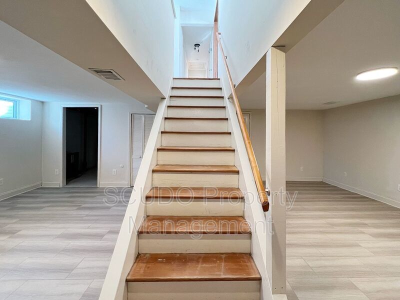 SEE IT NOW: Beautiful 3BR Home with Finished Basement, 2-Car Garage & Spacious Backyard in Lenexa! property image