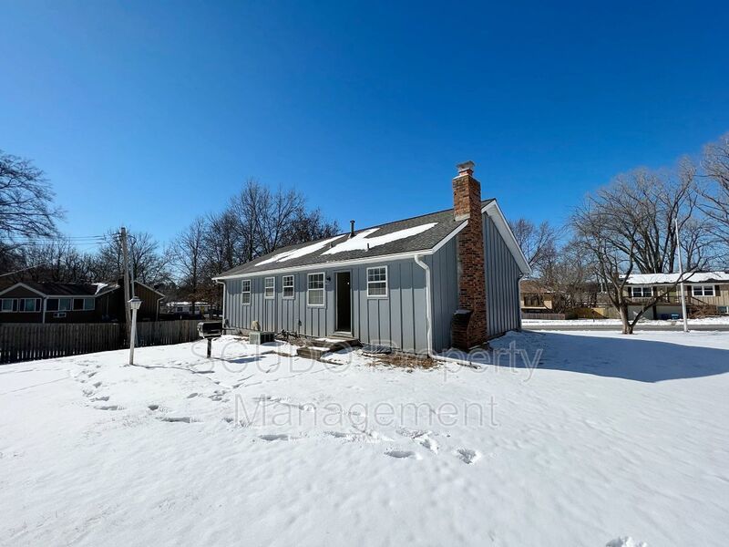 SEE IT NOW: Beautiful 3BR Home with Finished Basement, 2-Car Garage & Spacious Backyard in Lenexa! property image