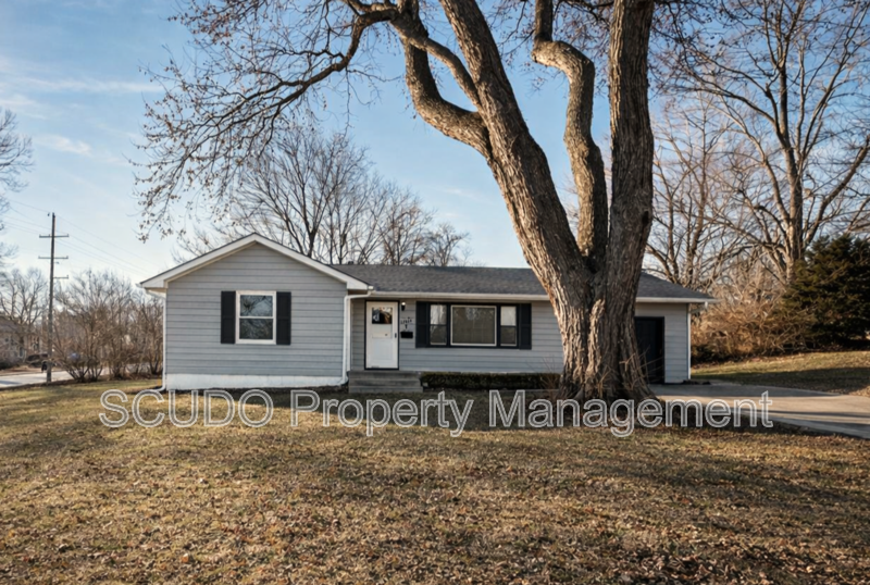 SEE IT NOW: Charming Home in a Quiet Kansas City Neighborhood! property image