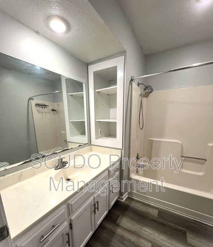 SEE IT NOW: Bright & Spacious Living in the Heart of North Kansas City! property image