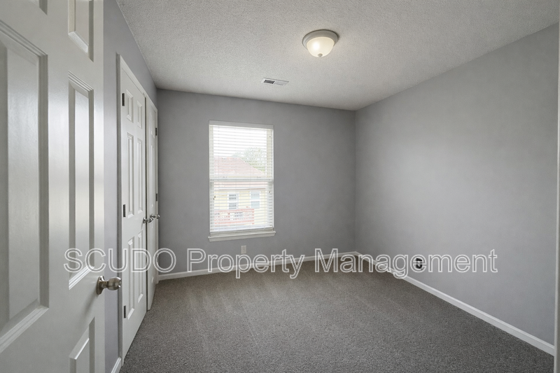 Spacious 4-Bedroom Home in South Kansas City! property image