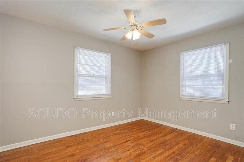 SEE IT NOW: Cozy Updated Unit in a Convenient Independence Location! property image