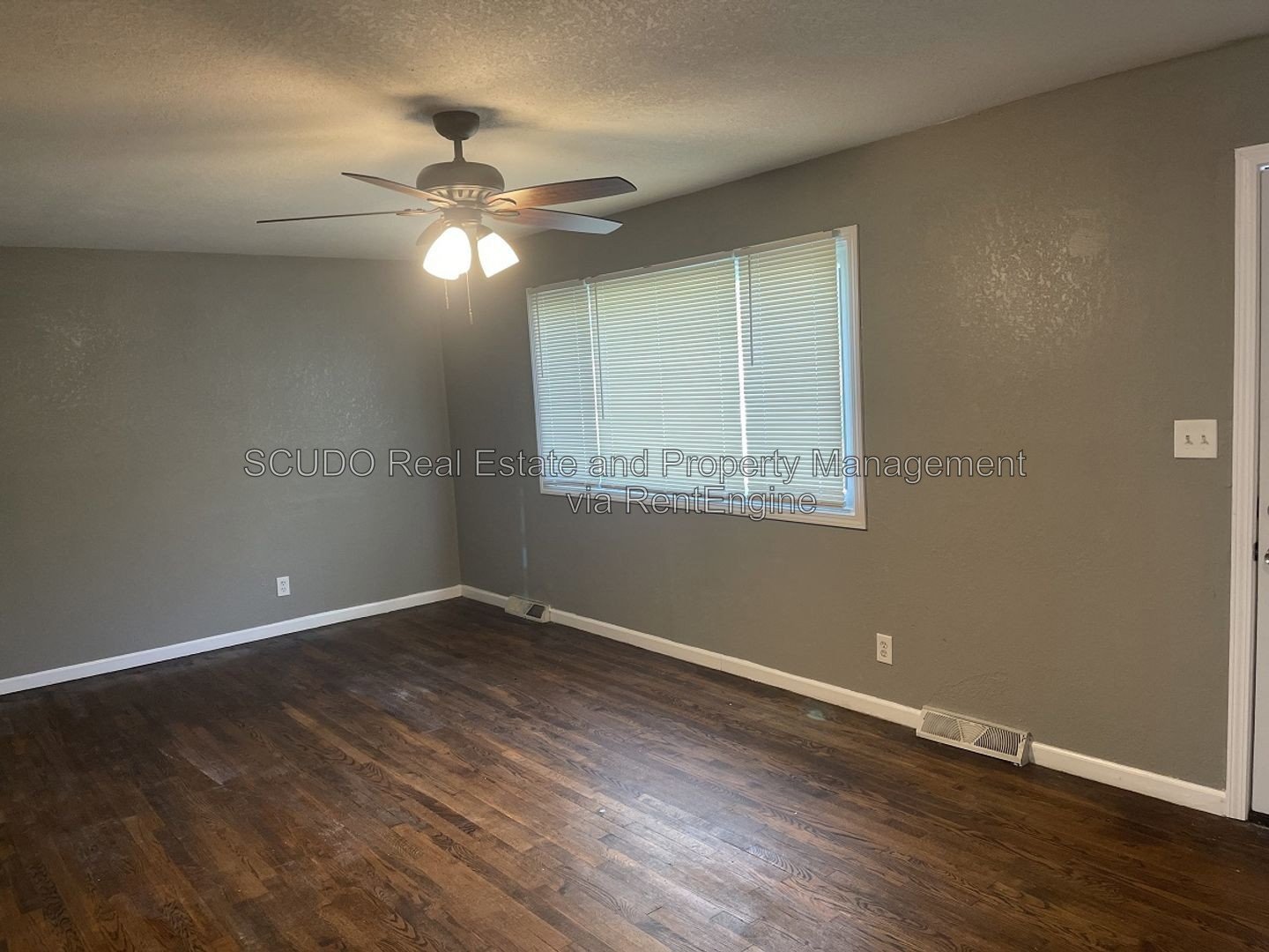 Charming 3-Bedroom Home with Spacious Yard & Cozy Interiors property image