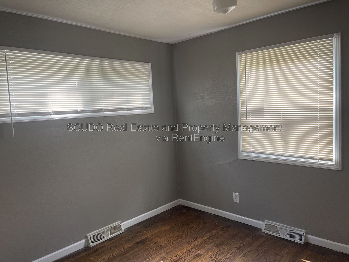Charming 3-Bedroom Home with Spacious Yard & Cozy Interiors property image