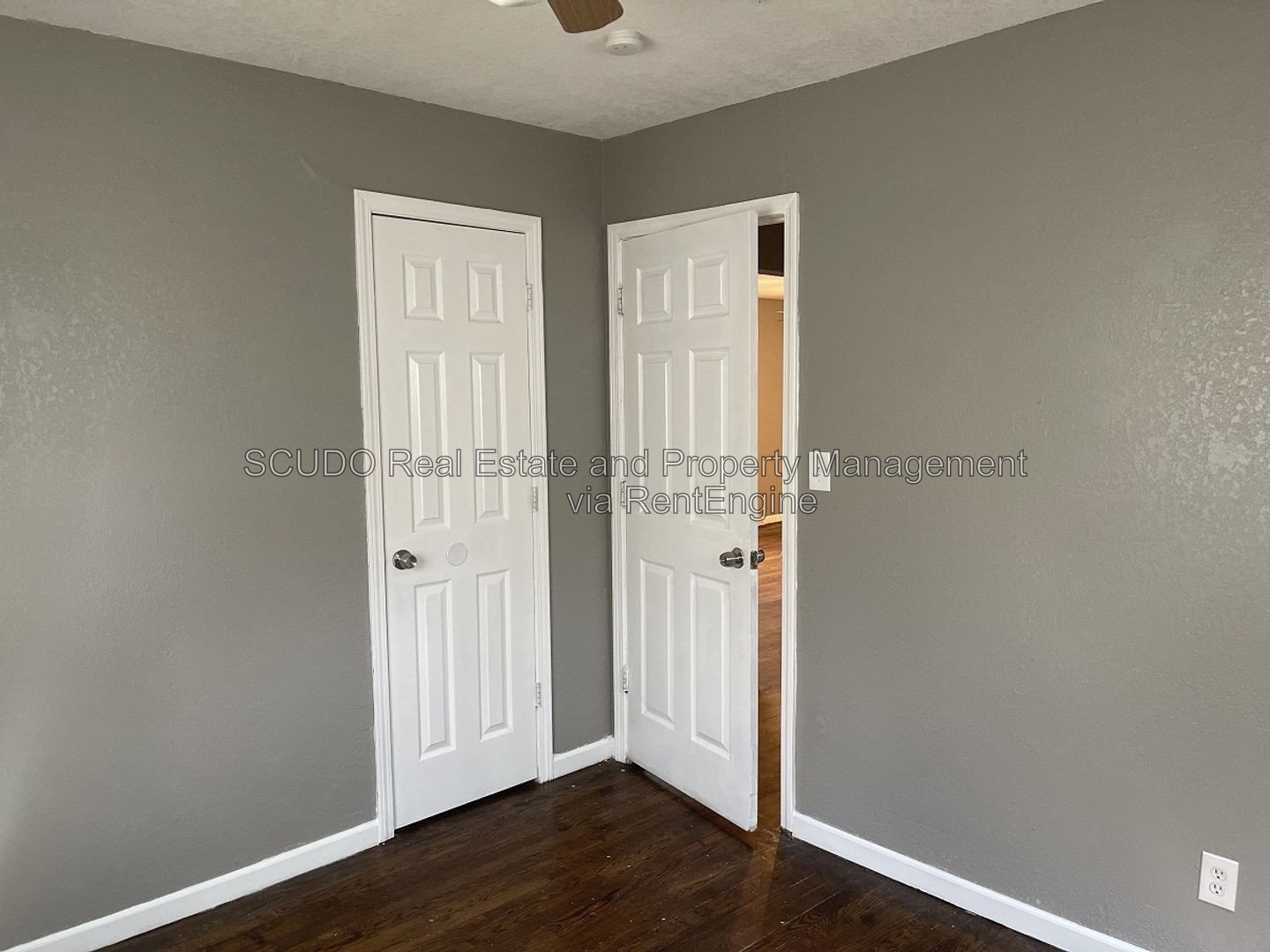 Charming 3-Bedroom Home with Spacious Yard & Cozy Interiors property image