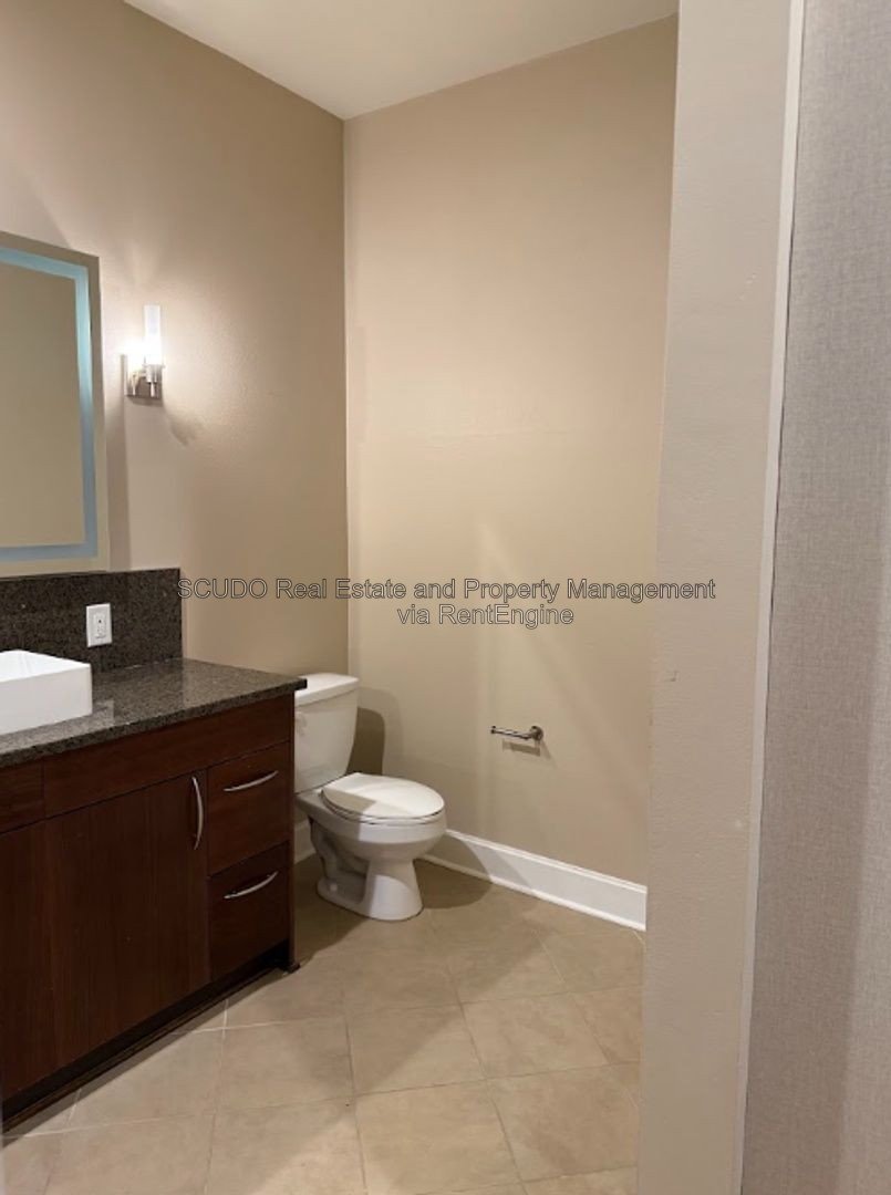 Luxury Plaza Living with a Private Terrace & Two Parking Spaces property image