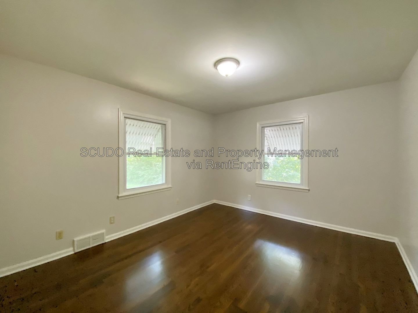 Cozy 2-Bedroom Home with Fresh Updates & Spacious Yard! property image